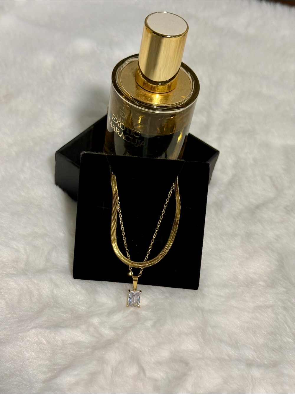 White stone double layer minimalist chain